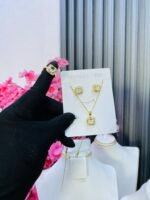 ZIRCONIA CUBE SET WITH RING (MA2699)