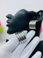 NEW IN STATEMENT FASHION BADDIES EARRING(MA4278)