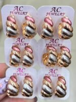 A&C OVAL MINI HOOP EARRINGS(MA4694) - Image 4