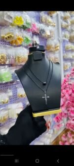 NON TARNISH LAYERED MEN CROSS NECKLACE (MA5346)