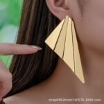 HIGHEND CELEBRITY FASHOIN EARRING (MA641) - Image 2