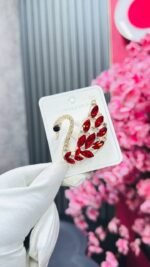 STUDDED VINTAGE BROOCH - Image 3
